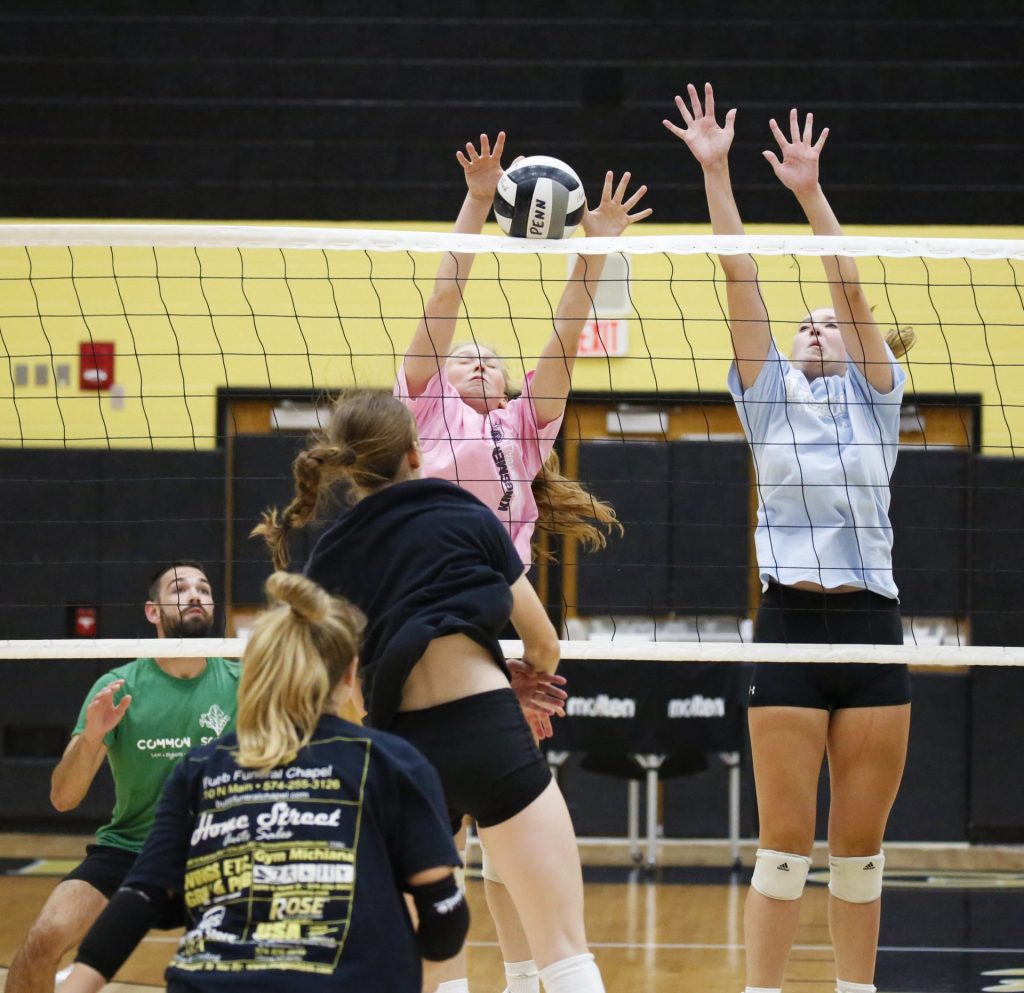 Volleyball: Kingsmen slam Riley – The Pennant