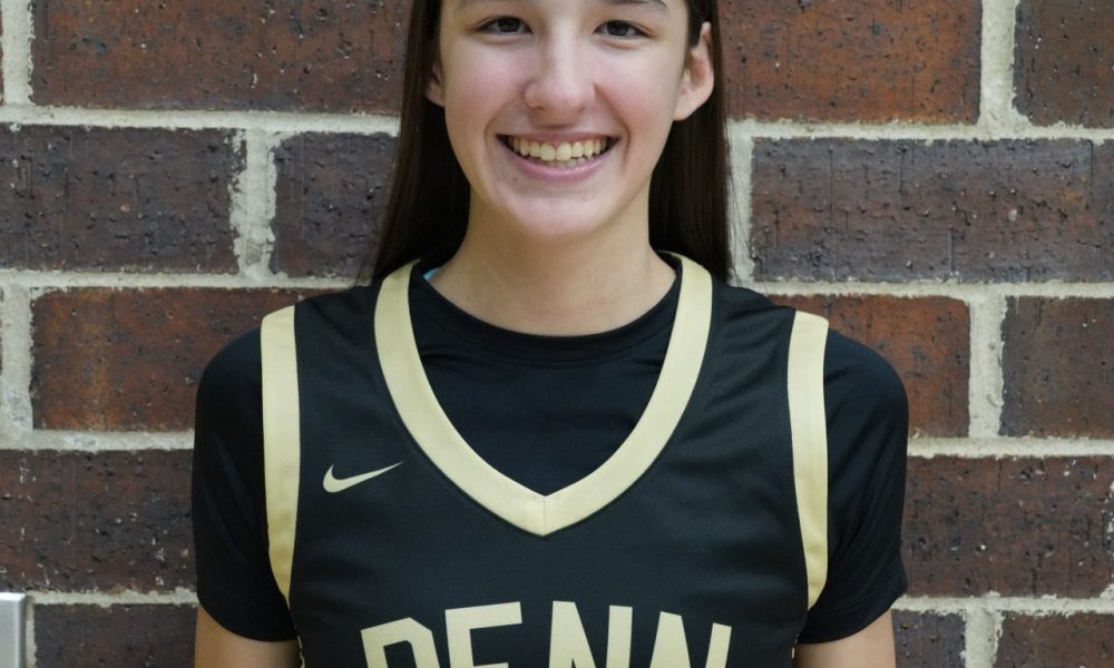 Makenzie Juszczak headshot.